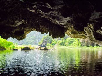 Ninh Binh Tour: Tam Coc & Mua Cave Adventure