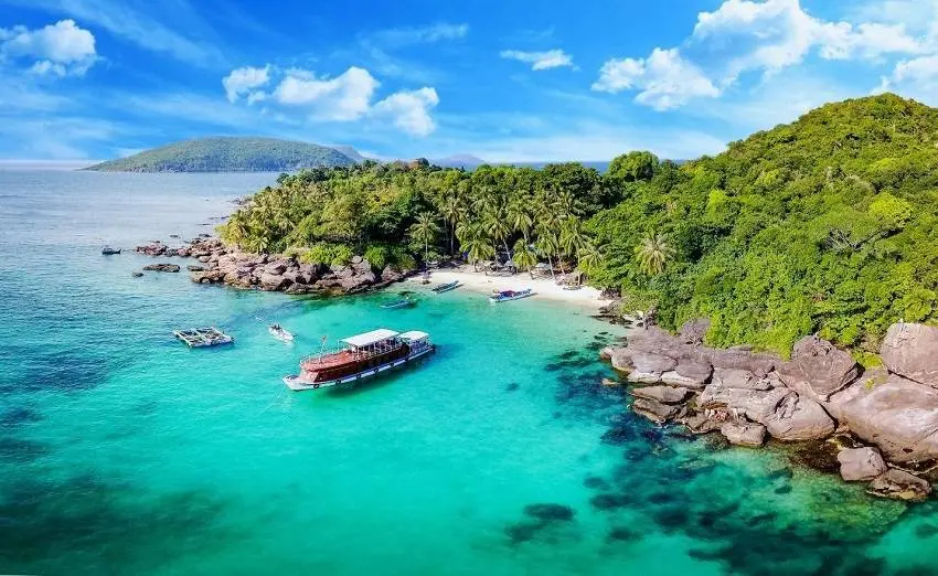 du-lich-phu-quoc-4-ngay-3-dem-03-LPC travel - LaPace Travel - Vietnam 15 Days - Culture Discovery - Island Paradise - PHU QUOC- hanoi1