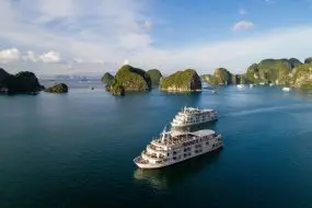 ha-long-bay-lpctravel-LaPace Travel - Vietnam 15 Days - Culture Discovery - Island Paradise - PHU QUOC