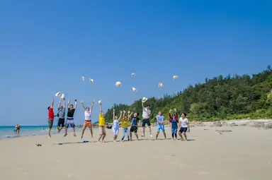 teambuilding biển Quan Lạn- cùng LPC Travel - thiết kế tour doanh nghiệp2