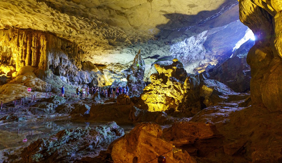 LPC Travel-Lapace travel-inbound tour-titop island- customized tour- vietnam tour- ha long 2