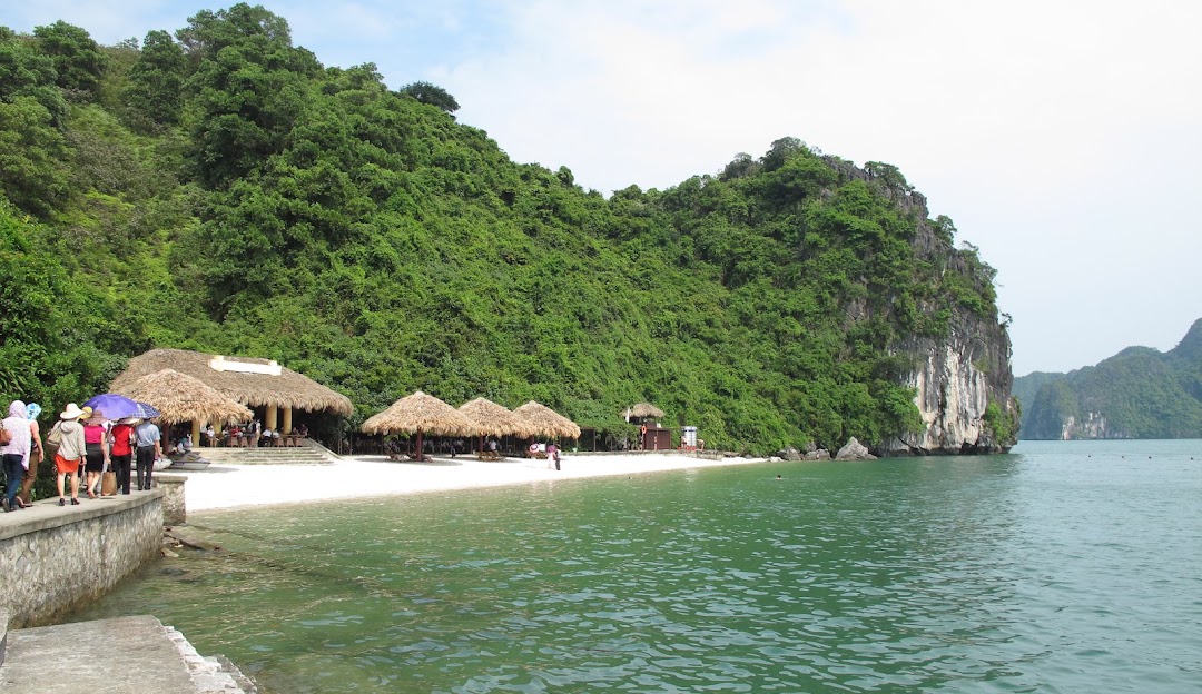 LPC Travel-Lapace travel-inbound tour-titop island- customized tour- vietnam tour- ha long